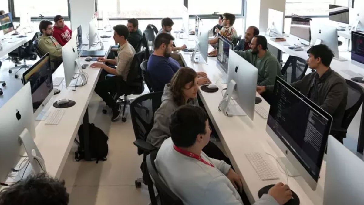Türkiye'nin yeni nesil yazılımcılarını "42 Türkiye" yetiştiriyor!
