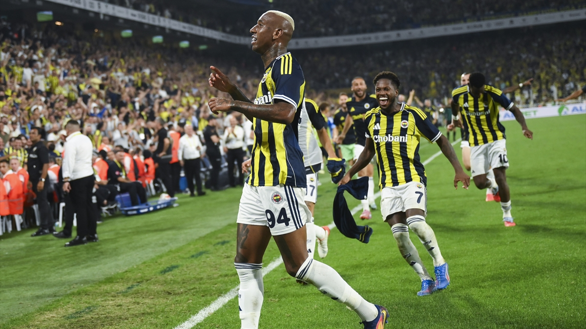 Anderson Talisca'dan ayrılık iddialarına yanıt geldi