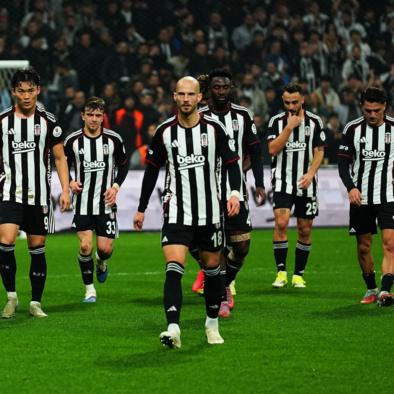 Beşiktaş savunmada istikrar arıyor!