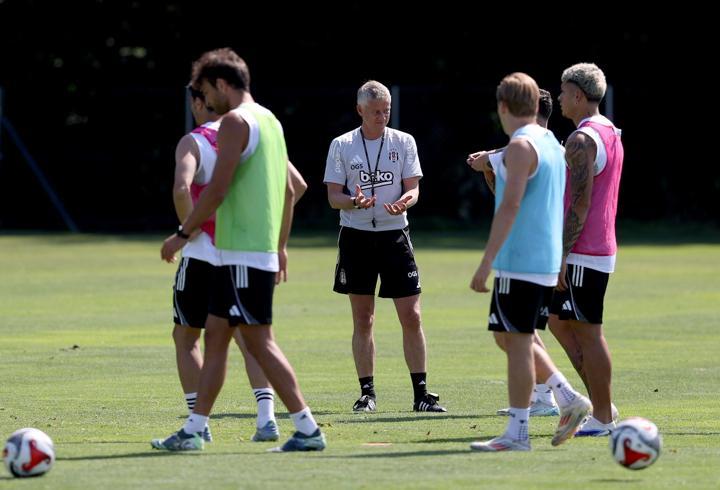 Beşiktaş, Solskjaer'in ekibine Türk hoca arıyor