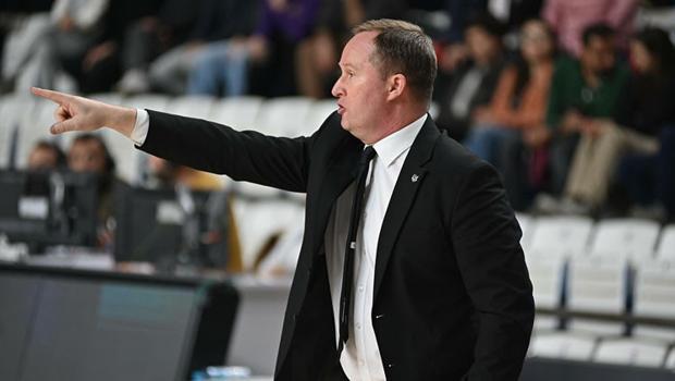 Manisa Basket'in antrenörüne Fenerbahçe talip!