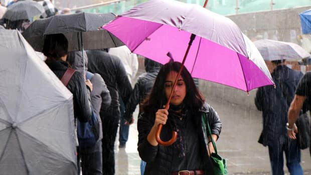 SON DAKİKA SAĞANAK UYARISI! Meteoroloji hava durumu tahminleri il il yayınlandı: Yarın (3 Ekim Cuma) hava nasıl olacak, İstanbul'da yağmur var mı, nerelere yağacak? Kuvvetli olacak!