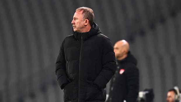 Beşiktaş'ta Sergen Yalçın'dan transfer açıklaması ve eleştirilere tepki!