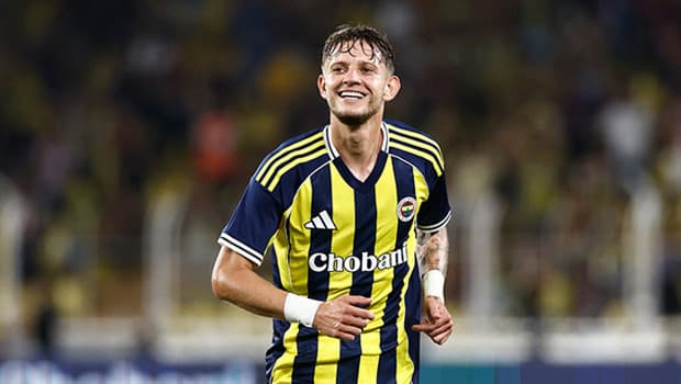 Polonya Teknik Direktörü Urban’dan Szymanski sözleri: 'Umarım kulüp değiştirir!'