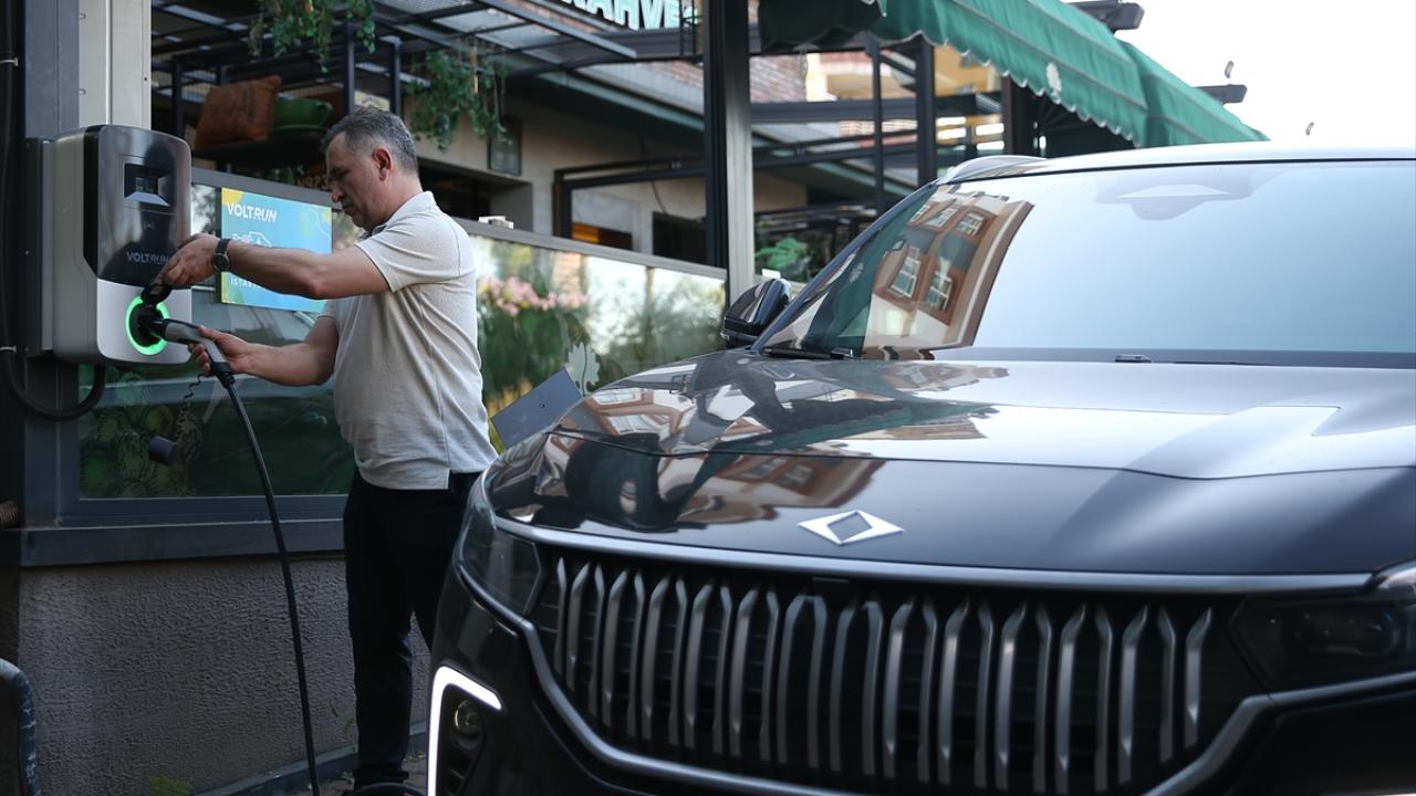 Türkiyede elektrikli ve hibrit araç payı artıyor: Yüzde 120 arttı